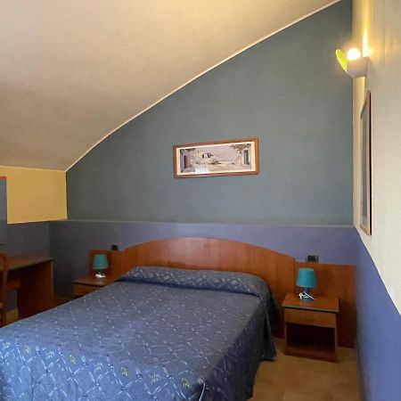 Hotel Arda Fiorenzuola Фьоренцуола-д'Арда Экстерьер фото