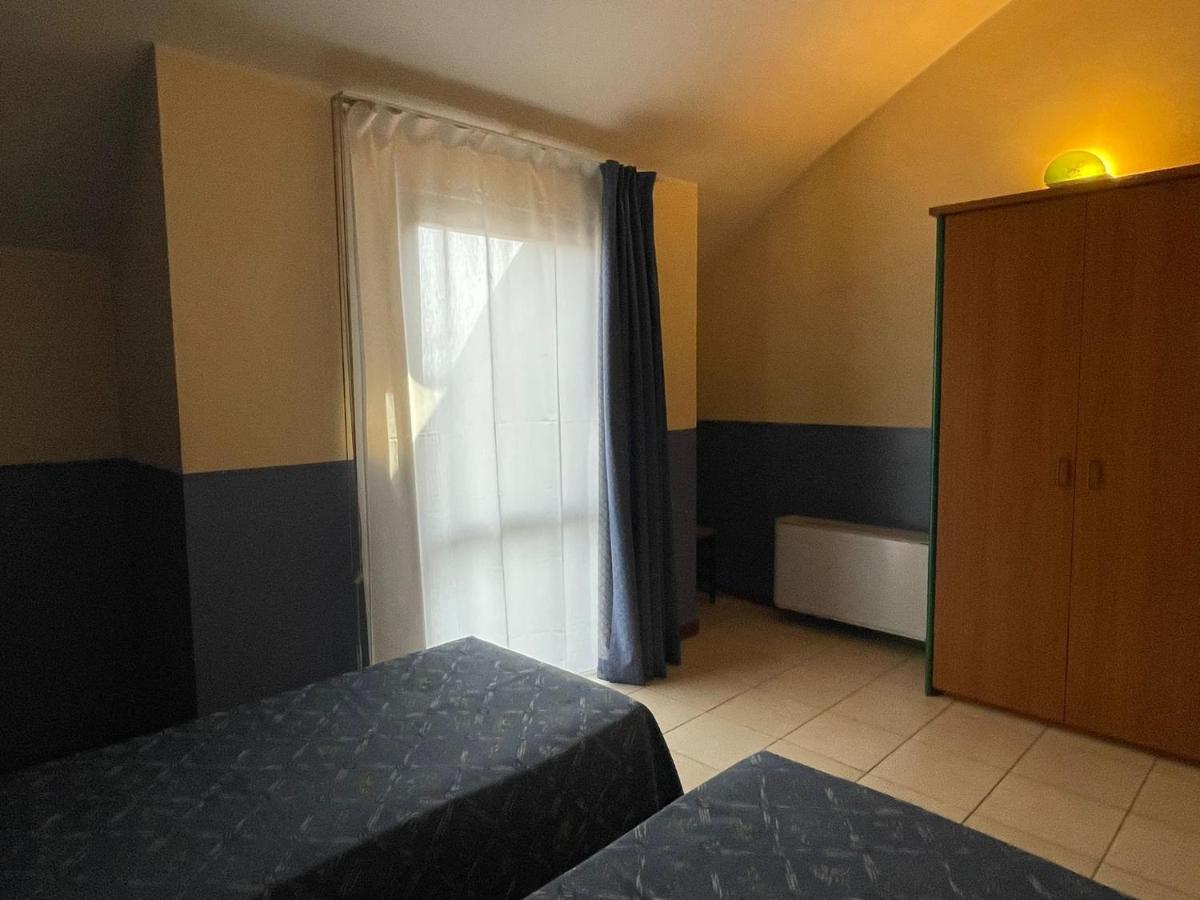 Hotel Arda Fiorenzuola Фьоренцуола-д'Арда Экстерьер фото