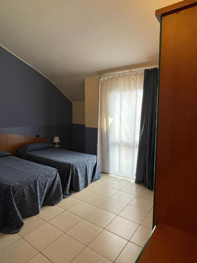Hotel Arda Fiorenzuola Фьоренцуола-д'Арда Экстерьер фото