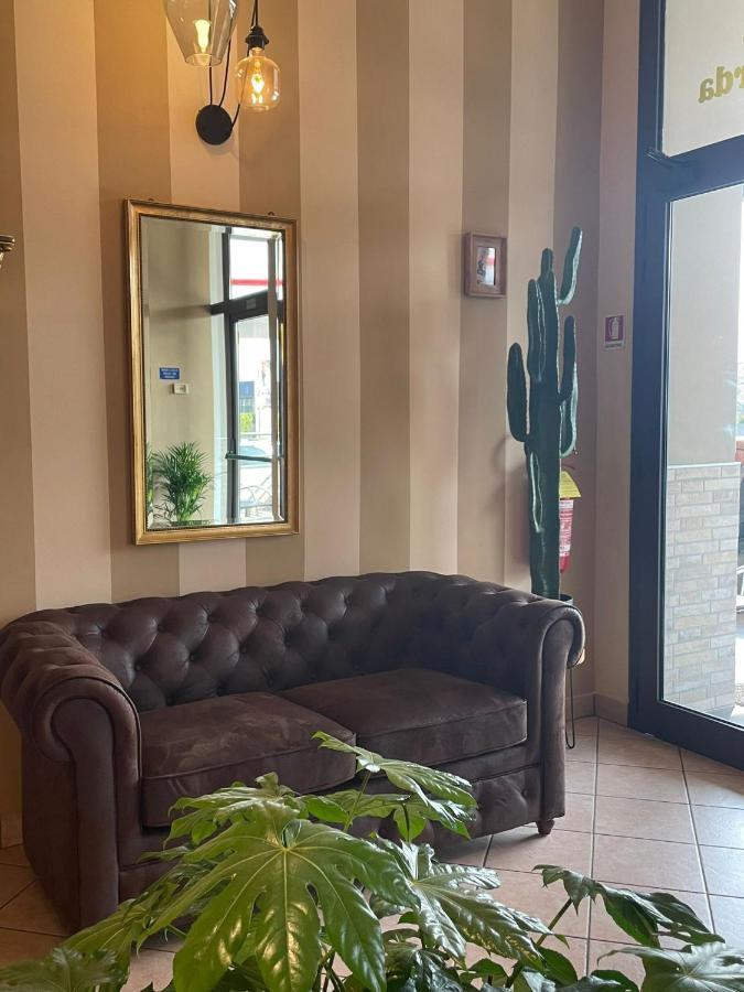 Hotel Arda Fiorenzuola Фьоренцуола-д'Арда Экстерьер фото