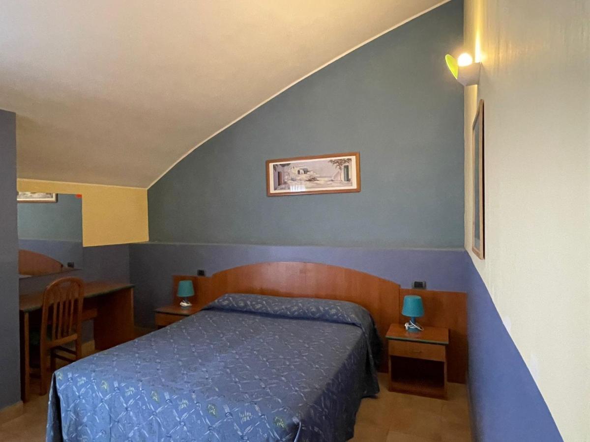 Hotel Arda Fiorenzuola Фьоренцуола-д'Арда Экстерьер фото