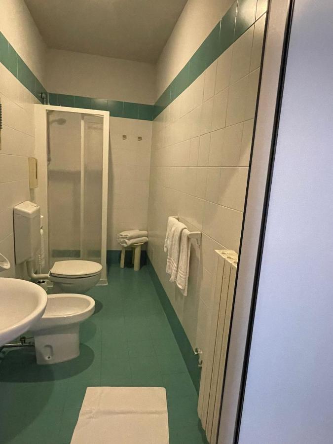 Hotel Arda Fiorenzuola Фьоренцуола-д'Арда Экстерьер фото